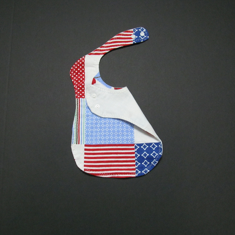 Sailing Countoured Bib