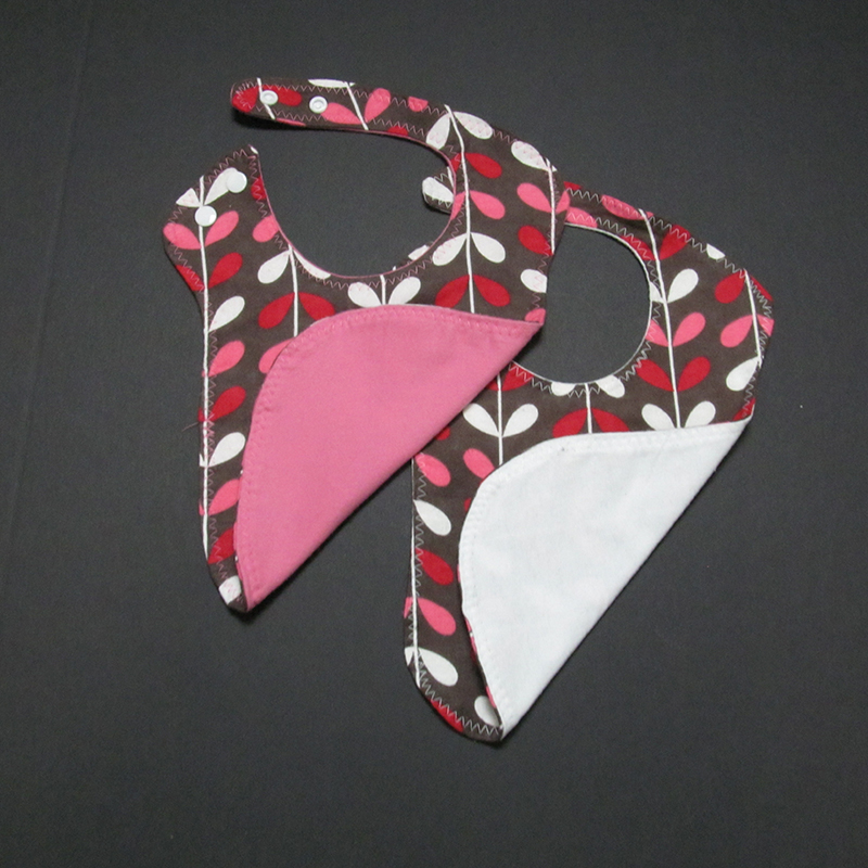 Vines Countoured Bib